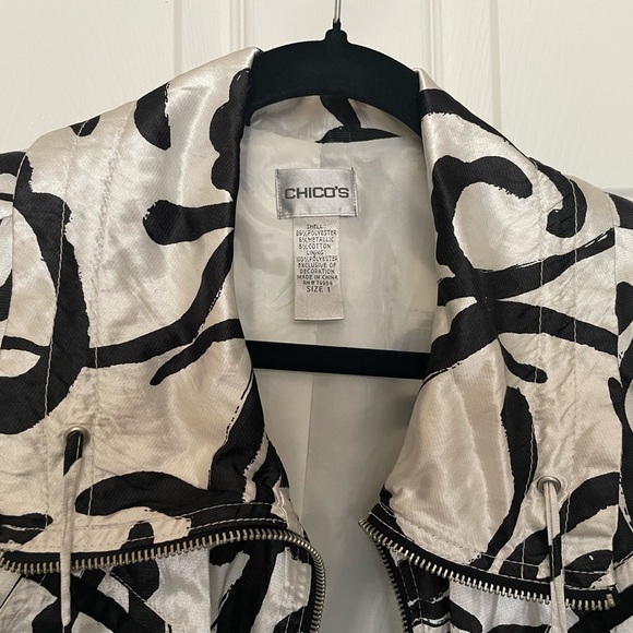 Chico’s sport jacket, size 1, pristine condition - Picture 3 of 7